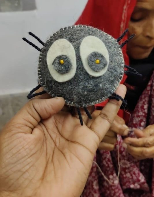 Spider Eyes Felt Key ring